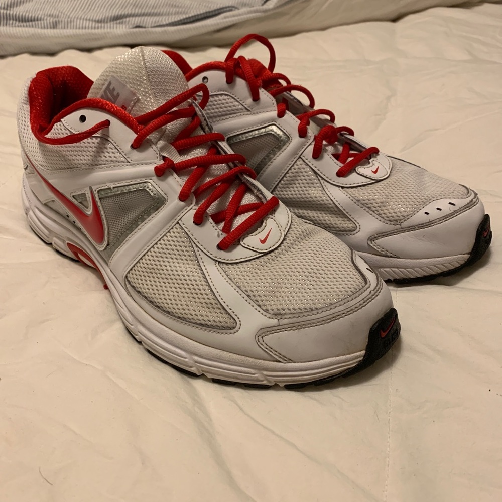 Nike Mens Dart 9 443865-106 White Running Shoes Sneaker Size 14.